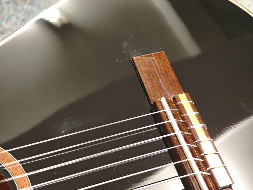 Guitare classique ORTEGA Family Series 4/4 48mm - noir + sac