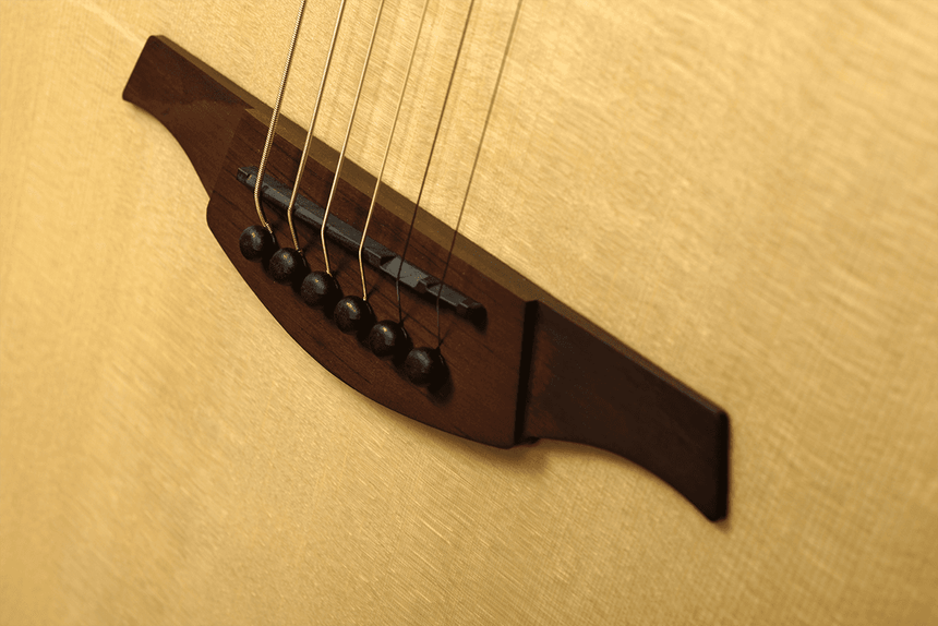 LÂG Westerngitarre Tramontane - GLA T318ACE, Auditorium, Engelmannfichte massiv - Musik-Ebert Gmbh