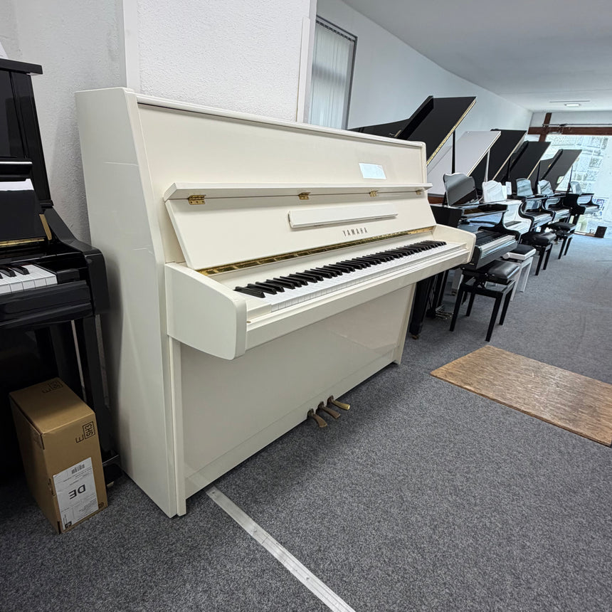 Yamaha Klavier P 116 weiss poliert Bj. 1992, aus erster Hand - made in England (gebraucht)