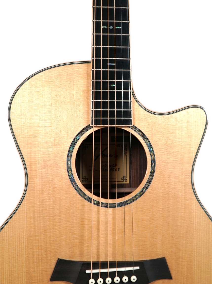 You's Guitars Grand Auditorium Fichte V400CE + Tasche - Musik-Ebert Gmbh