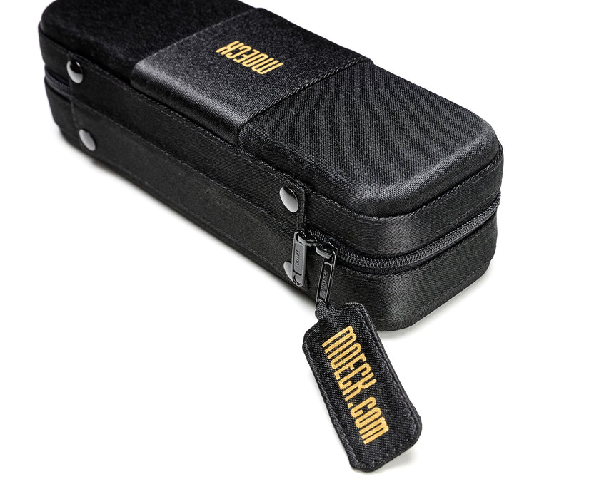 Moeck Z9529 Etui für Sopranblockflöte, schwarz – Detail von Reißverschluss und Griff