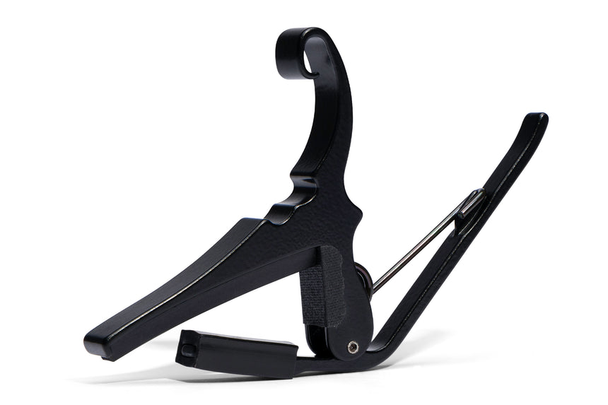Kyser KG6LTA Low-Tension-Kapodaster für Stahlsaitengitarre, schwarz – Rückansicht auf weißem Hintergrund.