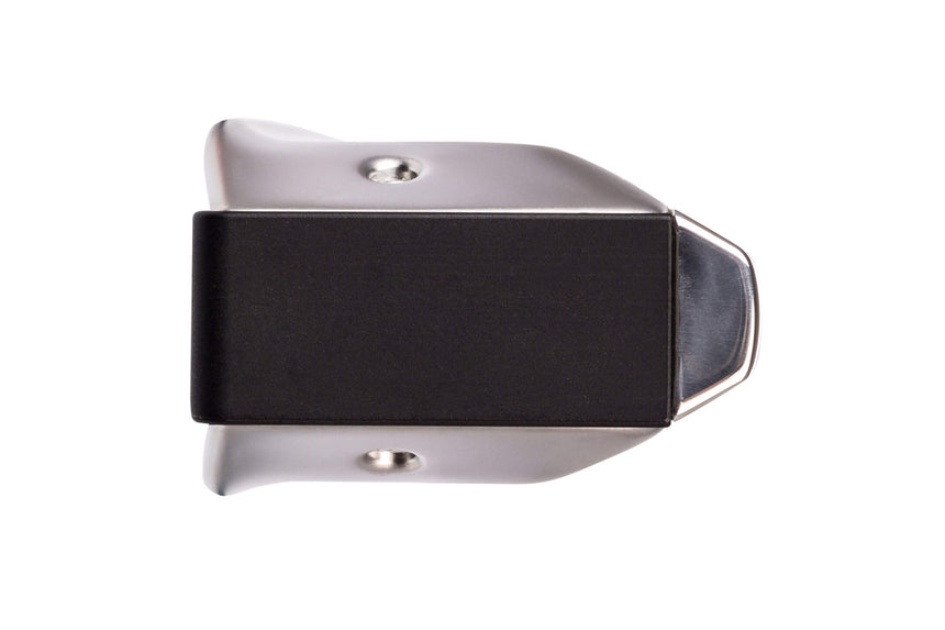 Hohner New Super 64 in C, capots en acier inoxydable et sommier noir – vue de l’extrémité