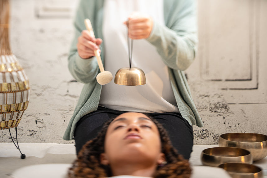 Maillet MEINL SB-M-LT-S utilisé avec un bol chantant