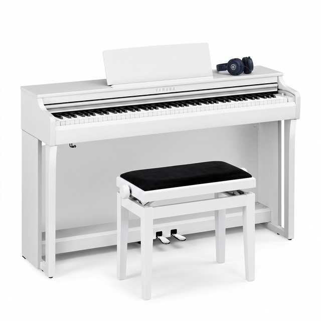 Yamaha CLP 825 Weiß Matt Bundle mit Bank und Kopfhörer – bundle-hero