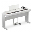 Yamaha DGX-670 Weiß Bundle mit Ständer, Pedalen und Kopfhörer – bundle-hero