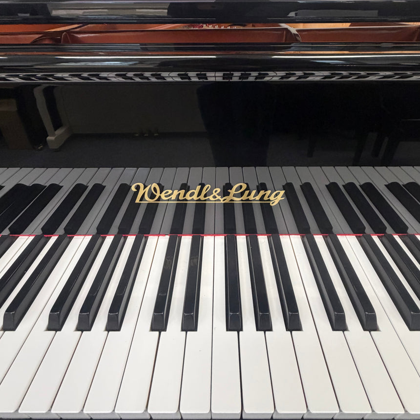 Wendl & Lung Flügel 178 Professional schwarz poliert Occasion Bj. 2008, sehr guter Zustand (gebraucht) - Musik-Ebert Gmbh