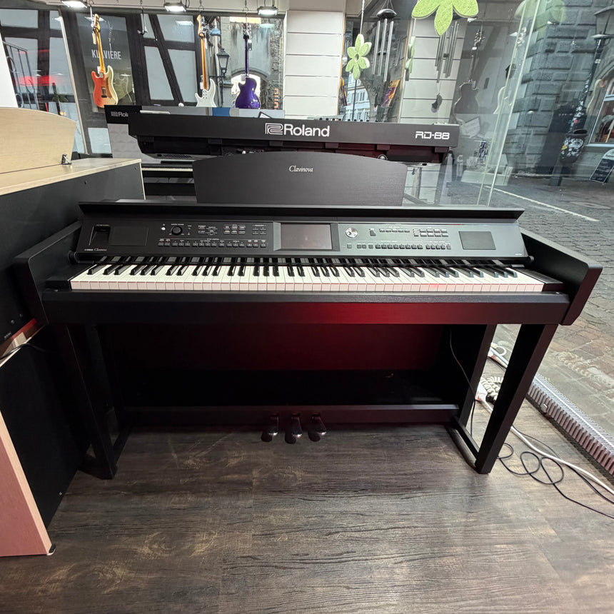 Yamaha CVP 705 schwarz matt Occasion Bj.  ca. 2018/19 (gebraucht) - Musik-Ebert Gmbh
