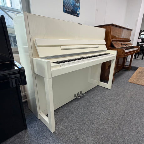 Schimmel Klavier C 116 Modern Cubus weiß poliert Occasion Bj. 2012 Bestzustand, neuwertig (gebraucht)