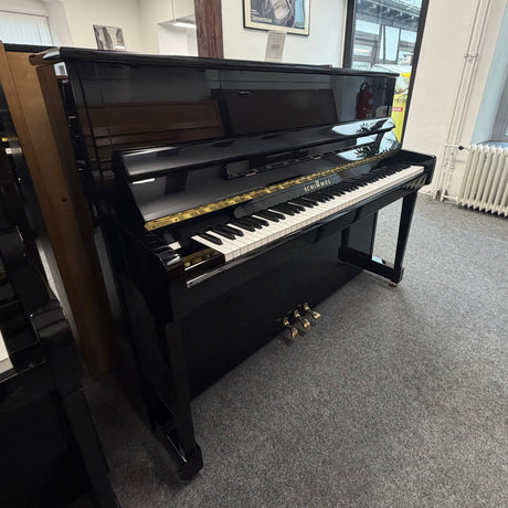 Schimmel 116 C piano droit d'occasion – noir brillant, année 2004, Made in Germany (occasion)