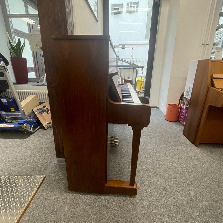 YAMAHA - KEMBLE Klavier K 116 Nussbaum sat. Occasion Bj. 1992 sehr guter Zustand + Klavierbank (gebraucht) - Musik-Ebert Gmbh