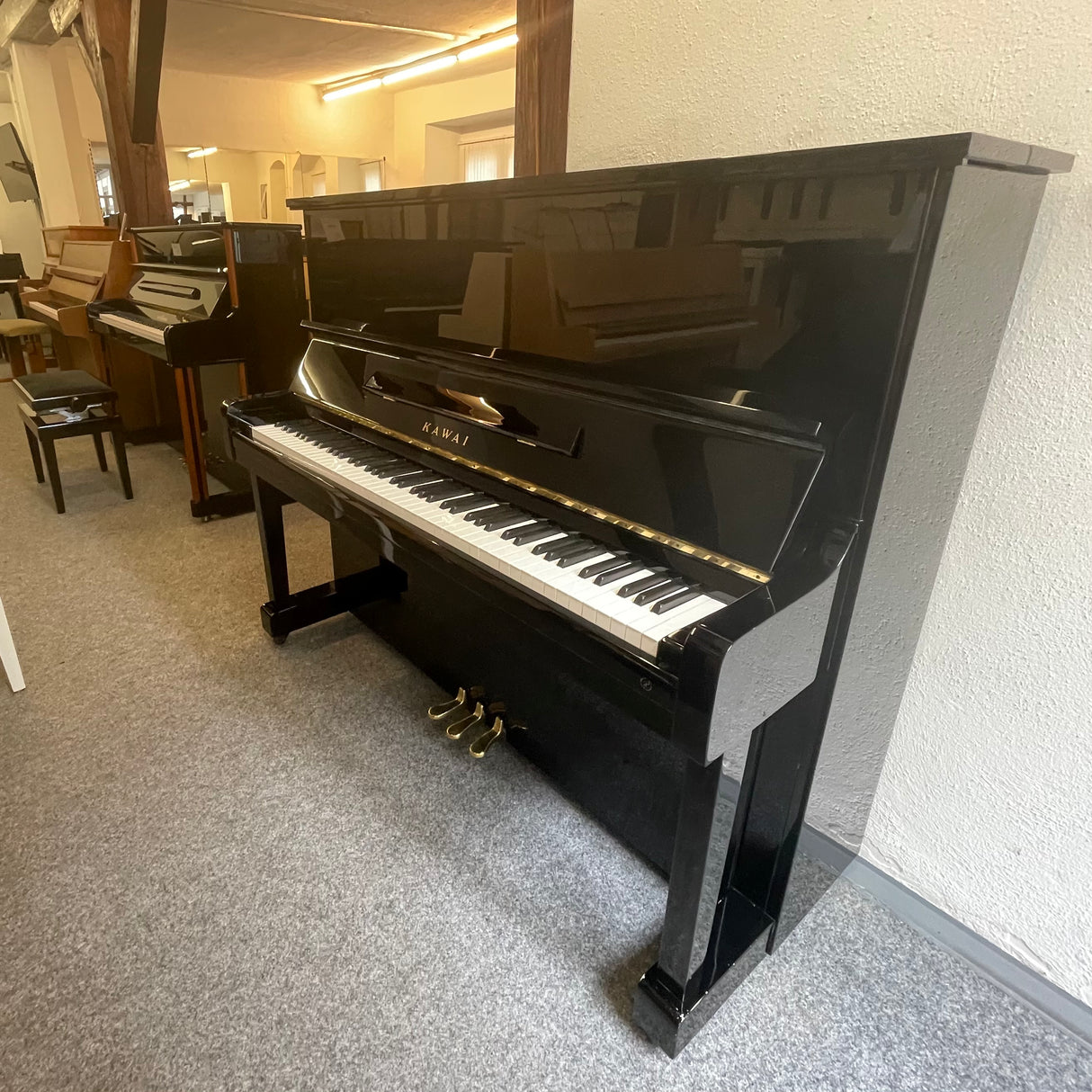 Kawai Klavier BL 12 Konzert 123 cm schwarz pol. Occasion Bj. 1978, guter Zustand (gebraucht) - Musik-Ebert Gmbh