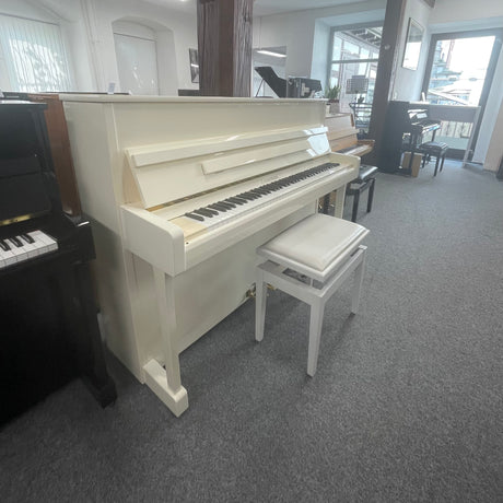 BECHSTEIN - Piano droit Zimmermann Z.2 blanc poli, d'occasion, année 2006, très bon état + banc de piano (d'occasion)