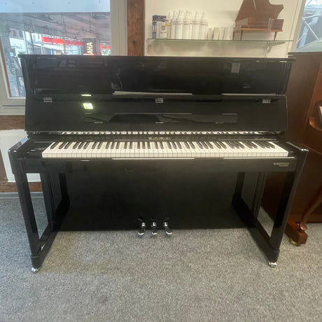 W.Hoffmann Klavier Mod. P-120 Occasion Bj. 2018, Bestzustand (gebraucht)