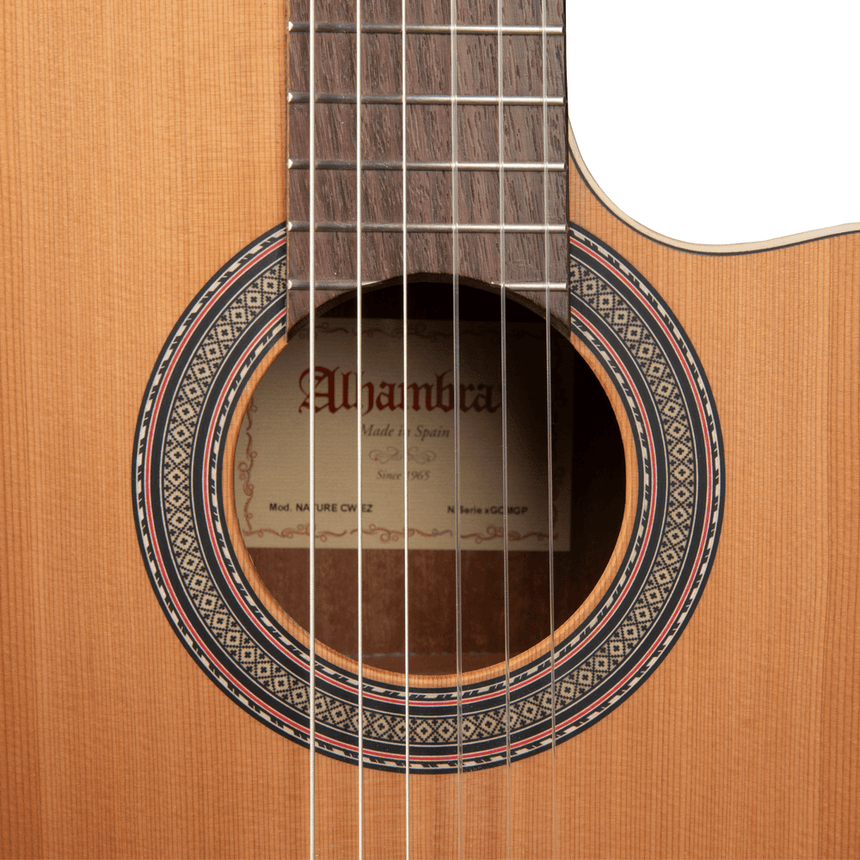 Alhambra Z-Nature CW EZ Konzertgitarre mit Tonabnehmer 4/4 mit Tasche - Musik-Ebert Gmbh