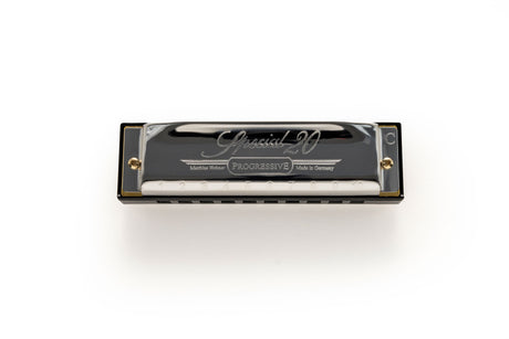 Harmonica HOHNER Special 20 en do majeur, vue de face avec corps noir et capot argenté