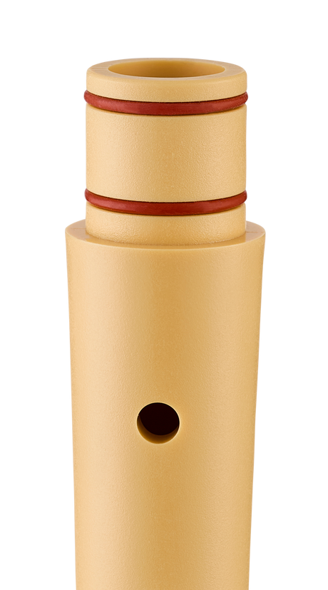 Moeck Flauto 1 1025, cream plastic, German fingering – detail of the disassembled joint
