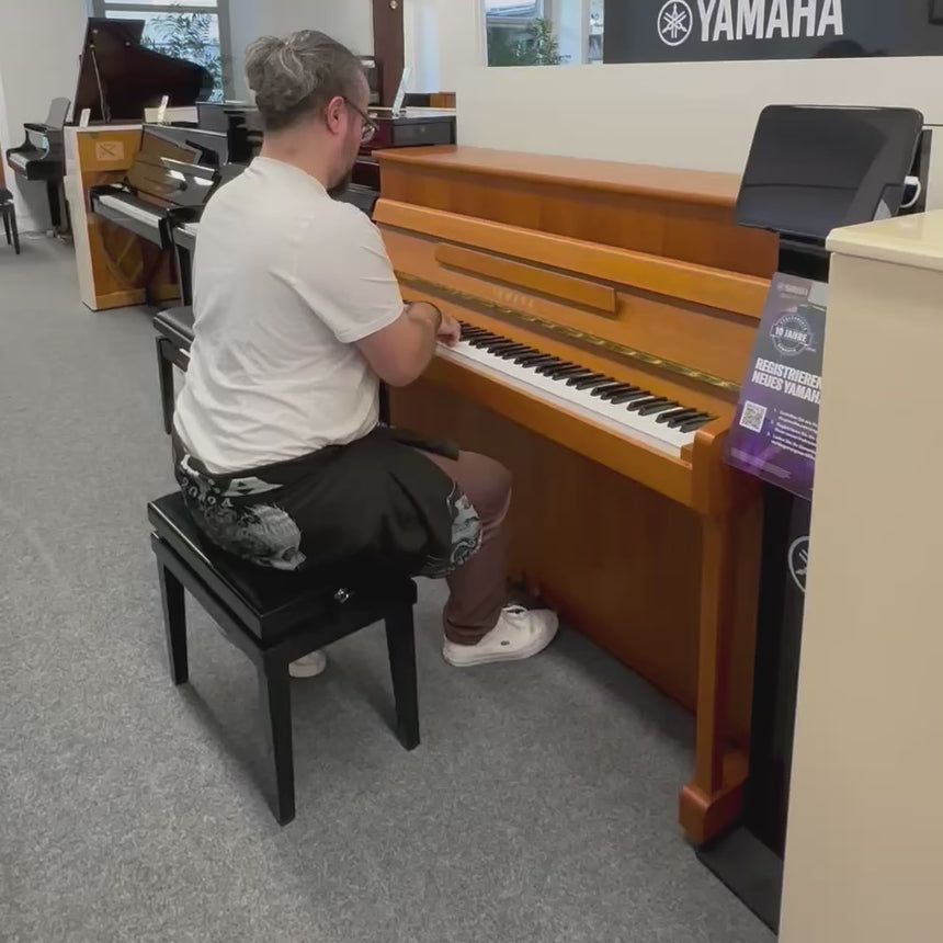 Yamaha Klavier P112 Kirsche Occasion Bj. 2005, sehr guter Zustand (gebraucht)